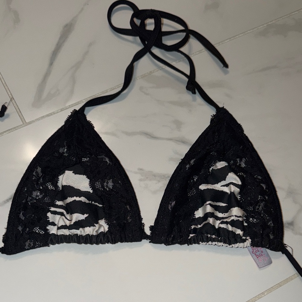 Black Lace Triangle Bikini Top - Women